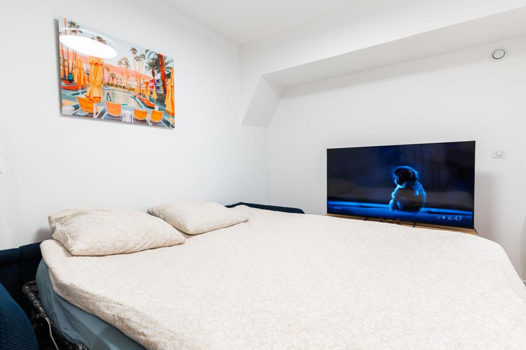 Loft 4 Bedroom Montmartre Pigalle Ac By Lcc Agency Paris Exteriör bild