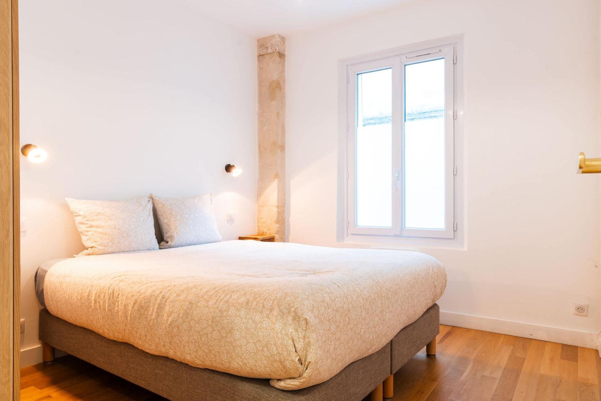 Loft 4 Bedroom Montmartre Pigalle Ac By Lcc Agency Paris Exteriör bild