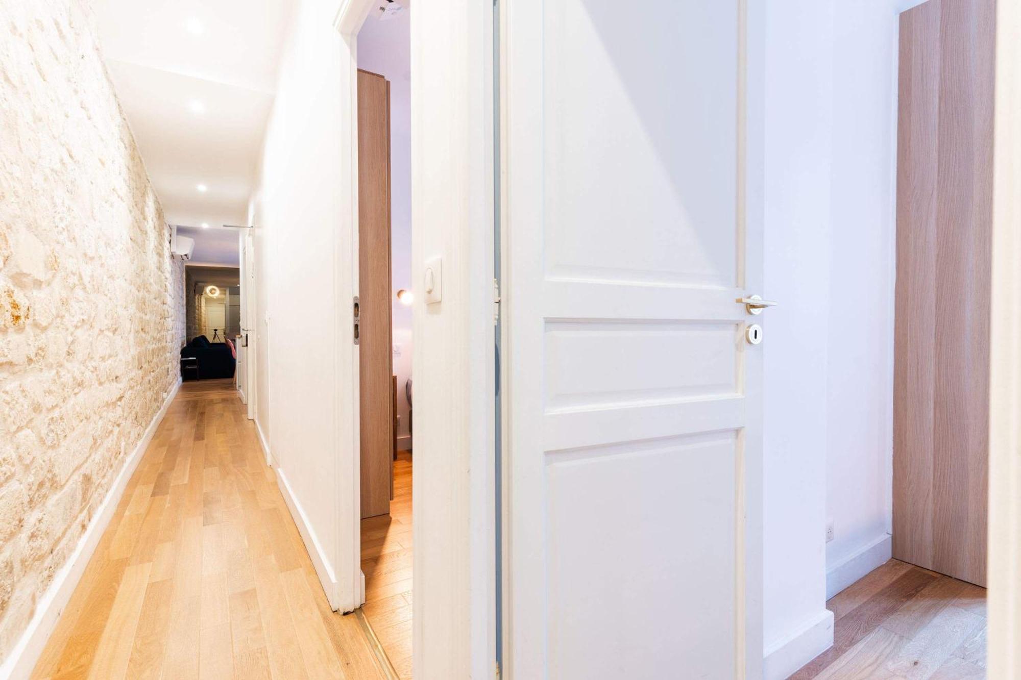 Loft 4 Bedroom Montmartre Pigalle Ac By Lcc Agency Paris Exteriör bild
