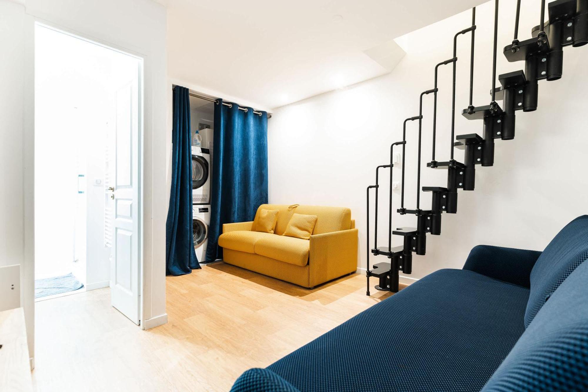 Loft 4 Bedroom Montmartre Pigalle Ac By Lcc Agency Paris Exteriör bild